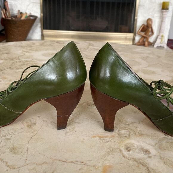 John Fluevog Teapots Darjeeling Leather Pumps Heels Olive Green - Picture 5 of 15